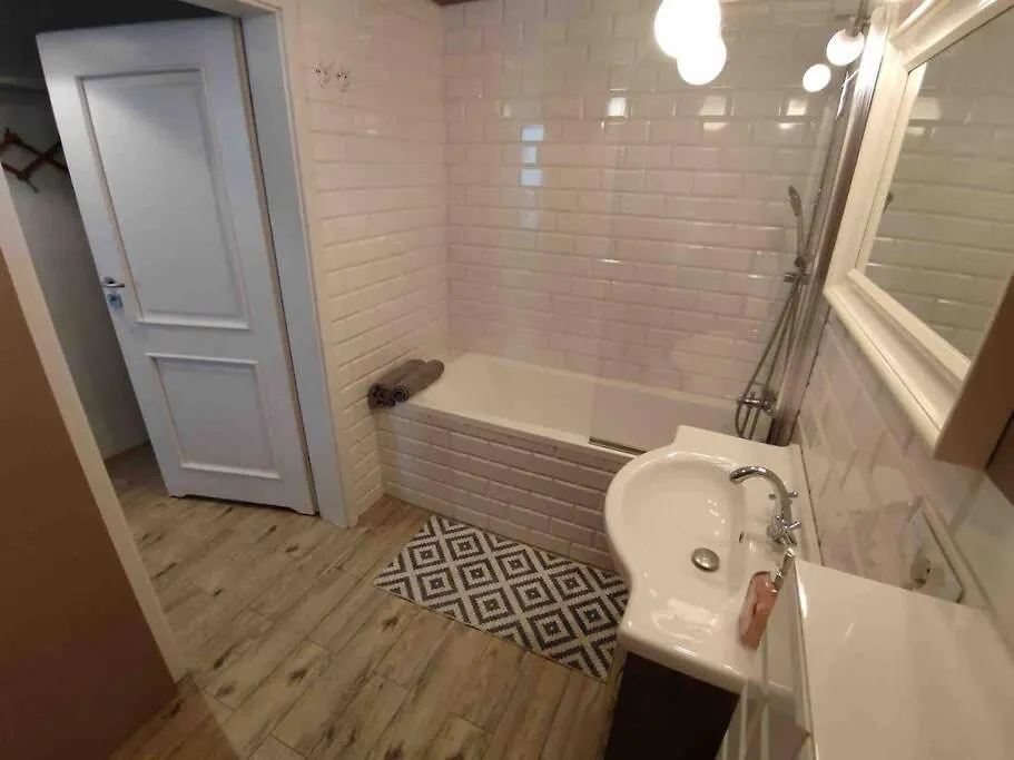 Appartement Urocze Mieszkanie Z Tarasem.Gym.Netflix.Wifi Warschau Polen